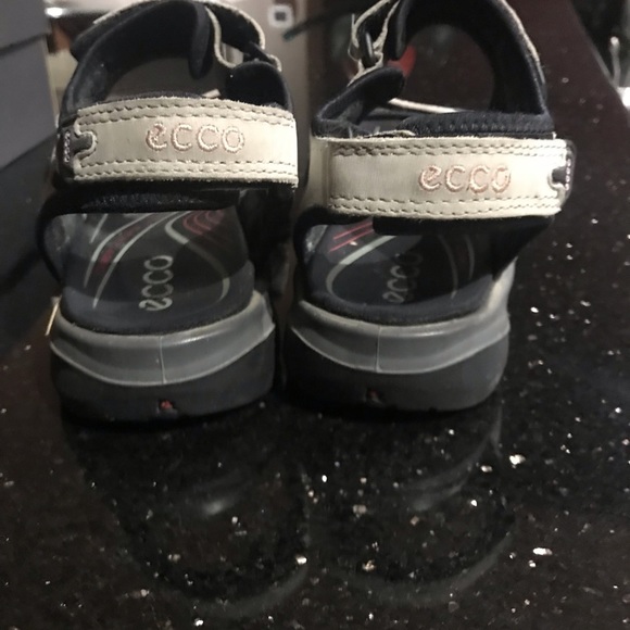 SOLD - Picture 4 of 7